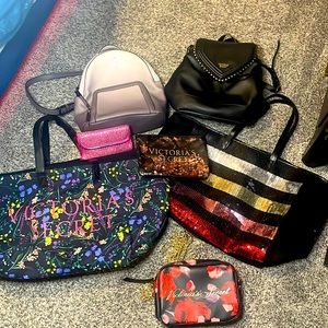 VICTORIA SECRET 7 piece set…2 of each weekenders, backpacks makeup and clutch